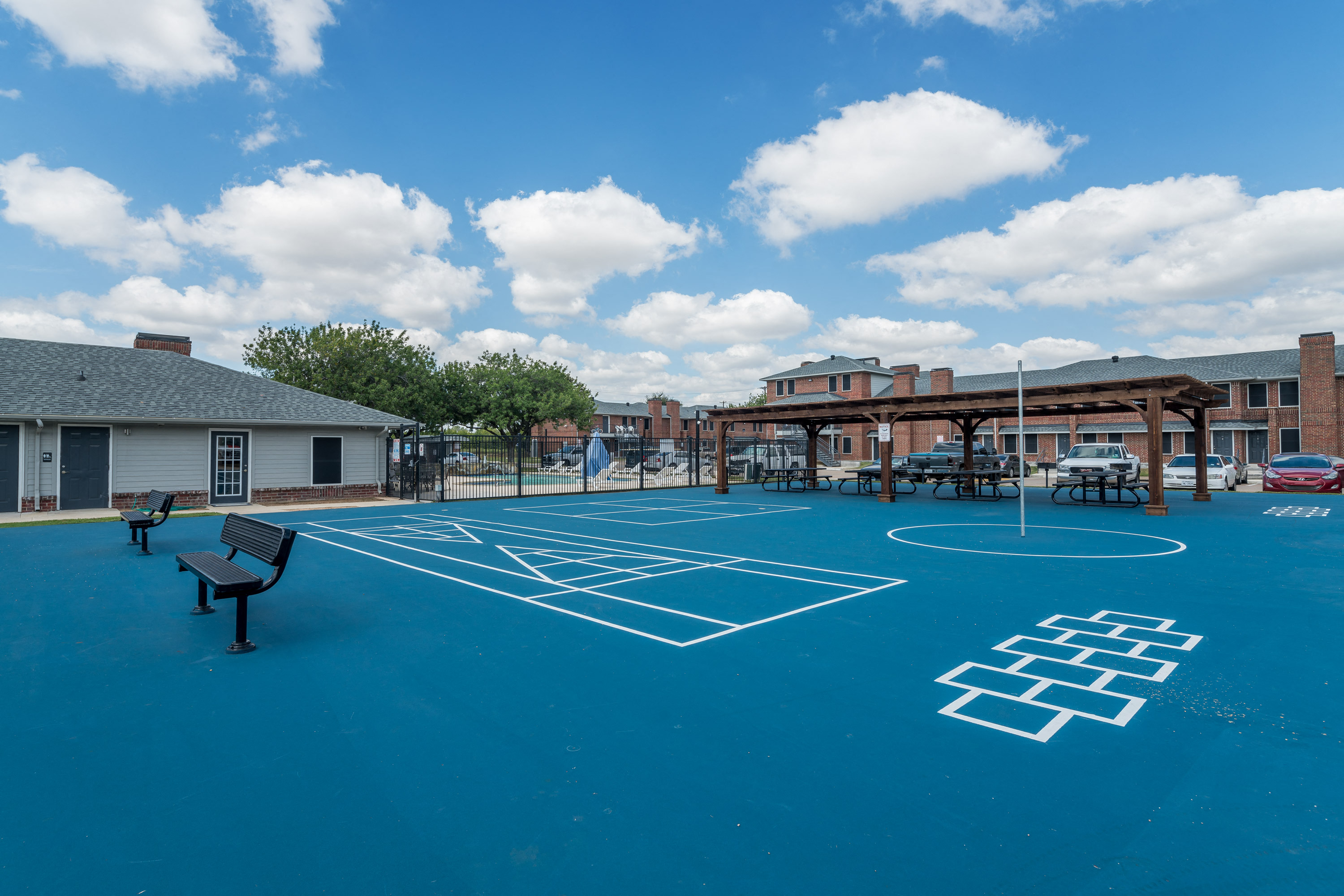 Williamsburg Apartments Apartments in Grand Prairie, TX